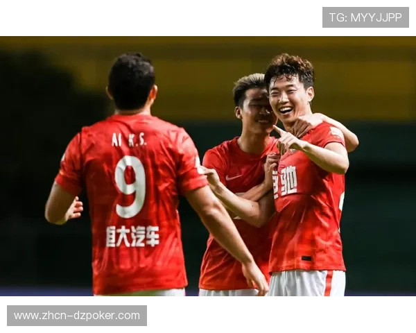 武汉三镇、青岛两队面临较大保级压力